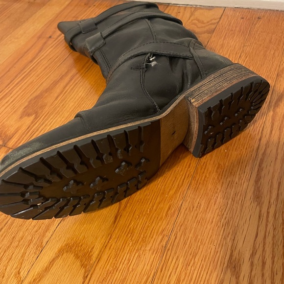 Steve Madden size 8 - Picture 3 of 5